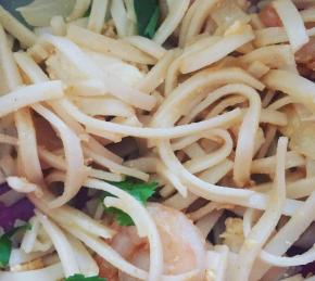 Spicy Shrimp Pad Thai Photo