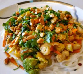 Pad Thai Quinoa Bowl Photo