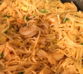 Simple Shrimp Pad Thai Photo