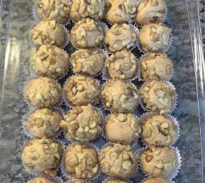 Easy and Fun Peanut Butter Balls Photo