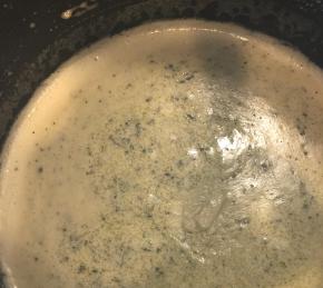 Pesto Alfredo Sauce Photo