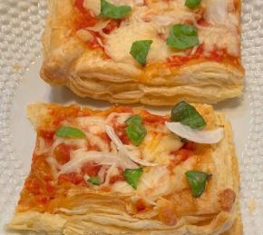 Puff Pastry Margherita Pizza Photo