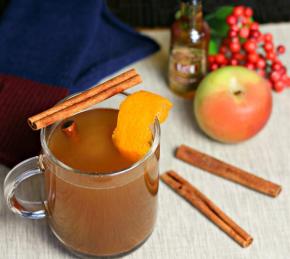 Hot Cinnamon Apple Brandy Cider Photo