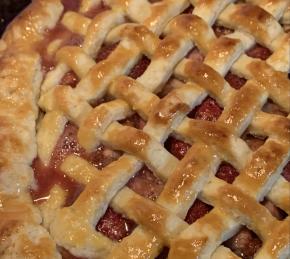 Favorite Strawberry Rhubarb Pie Photo