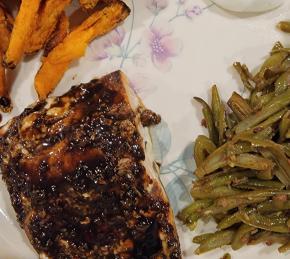 Balsamic-Glazed Salmon Fillets Photo