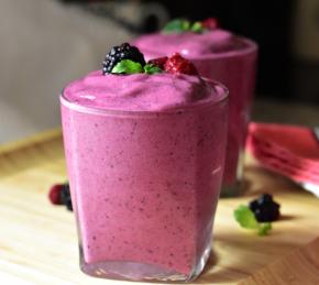 Raspberry Blackberry Smoothie Photo