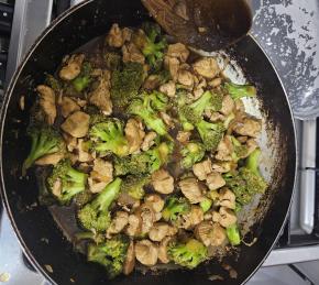 Broccoli and Chicken Stir-Fry Photo