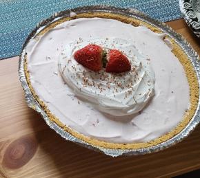 Strawberry Yogurt Pie I Photo