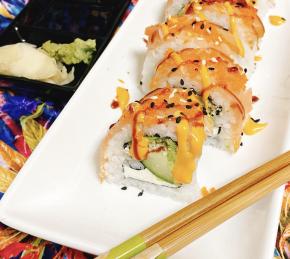 Spicy Crunchy Salmon Roll with Avocado Photo