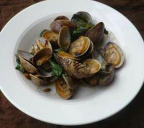 Hoy Lai Pad Nam Prik Pow (Clams with Chili Paste and Basil) Photo