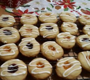 White Chocolate Raspberry Thumbprint Cookies Photo